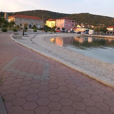 A&m Vinišće